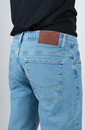 Pánske džínsy CROSS JEANS Trammer svetlo modré-sprané - 31/32
