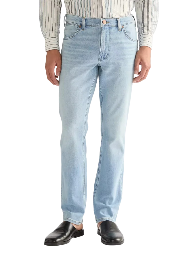 Pánske džínsy WRANGLER Greensboro svetlo modré-vyšúchané
