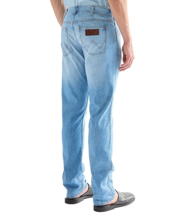 Pánske džínsy WRANGLER Greensboro svetlo modré-vyšúchané - 30/32